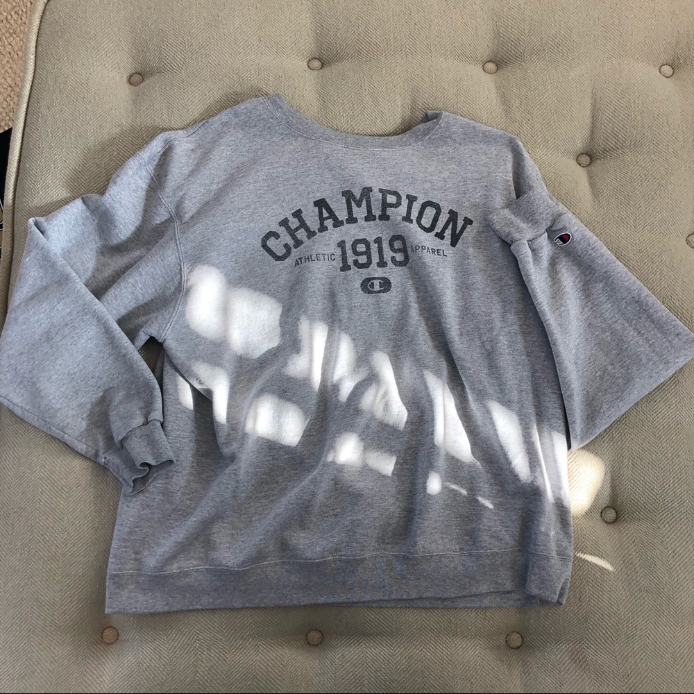 Grey Men’s XXL Champion Crew Neck
